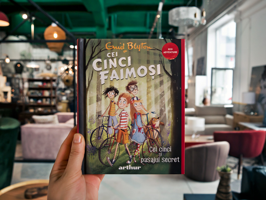 Cei cinci faimoși #2. Cei cinci și pasajul secret, Enid Blyton